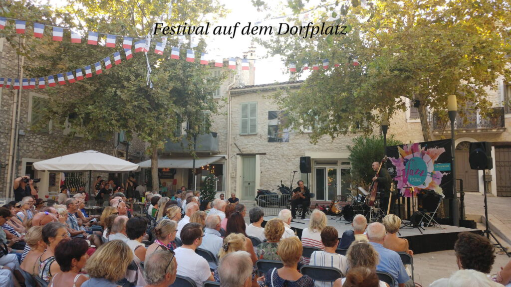 Musik auf dem Dorfplatz